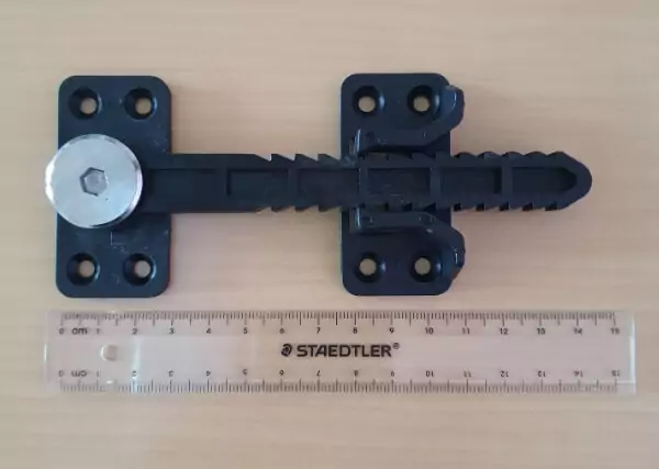 Elemente de cuplare tip crocodil pentru mobilier modular